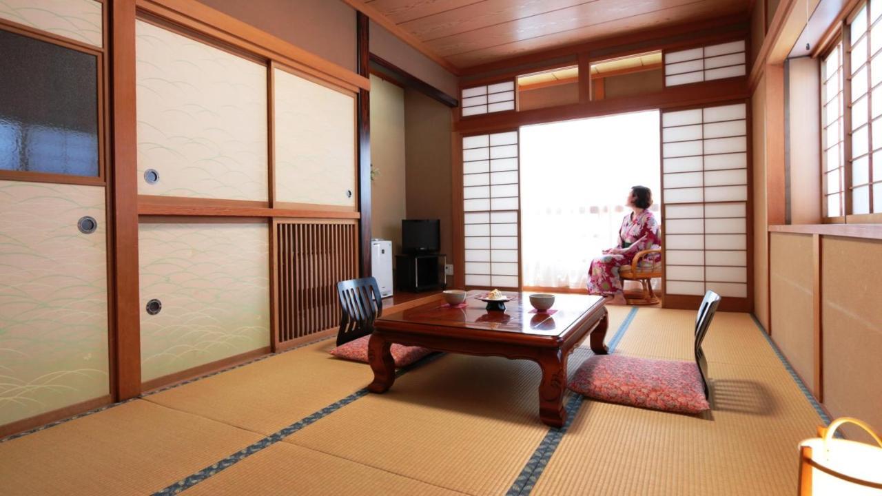 Baigetsu Ryokan Shimosuwa Exterior photo